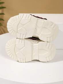 1 Pair Burgundy Sports Shoes, Fashionable, Comfortable, Anti-Slip, Durable Soft Outsole, Suitable For Running, With Seamless Lining Design, Hook And Loop Closure For Easy Wearing, Suitable For Daily Wear