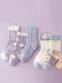 10 双女童草莓花卉图案针织透气中筒袜，四季休闲穿搭