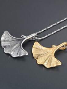 1 pieza Accesorio de collar con hoja de Ginkgo de moda y único, con colgante de hoja de Ginkgo chapado en oro, diseñado como una cadena elegante para suéter para hombres