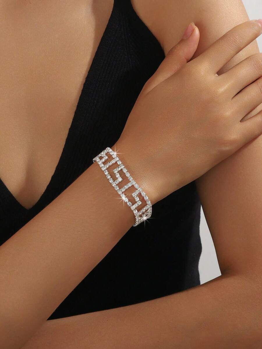 1 pulseira curta com strass e design vazado da moda para mulheres