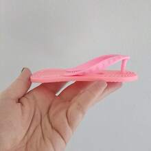 1 件 LIGE 狗玩具咀嚼玩具，狗鞋形状，逼真的咀嚼遥控玩具，缓解无聊并促进幼犬出牙，柔软，有助于牙齿健康，适合小型犬，幼犬出牙玩具 | 有趣的设计 | 耐用的硅胶 - 彩色 - 查看 8