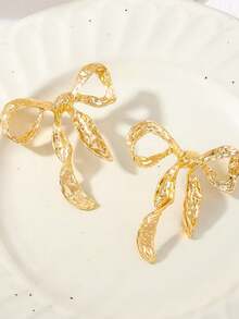 2 Pcs Retro Oil-Dripping Blue And White Porcelain Bow Earrings Fashion Design Enamel Ribbon Earrings For Women