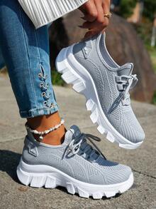女士 2025 时尚运动鞋，休闲轻便低帮系带步行网球鞋，带减震 EVA 鞋垫和 PVC 外底，纯色，平头，可机洗