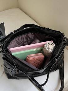 复古铆钉装饰女式摩托车包，多功能高品质大容量小巧单肩斜挎包 - 黑色 - 查看 7