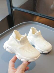 Zapatillas deportivas para niños Nuevos zapatos casuales con diseño de arcoíris lindo y malla transpirable, suela suave antideslizante para primavera, verano, otoño e invierno