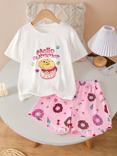 可爱甜美女童夏季短袖短裤两件套睡衣，甜甜圈印花圆领T恤+粉色短裤，舒适面料，适合居家休闲、放松、阅读，也是送给朋友的理想夏季礼物。