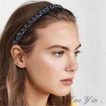 1KIT/2 Pieces Fashion Crystal Tiara And Colorful Hair Beads. - Black and Pink - View 5