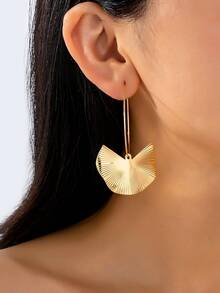 1 Pair Metallic Foldable Leaf Design Earrings, Versatile And Fashionable - Yellow Gold - View 2