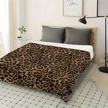 1pc Luxurious Leopard Print Flannel Blanket - Soft, Cozy & Hypoallergenic, Ideal For Sofa, Bed, Office, And Outdoor Use - All-Season Comfort, Bohemian Style, Hand Wash Only, Blanket