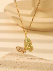 1pc Fashionable Cubic Zirconia Butterfly Pendant Necklace, Stylish & Charming Party Gift, Can Be Worn Alone Or Layered, Elegant For Daily Wear - Yellow Gold - View 5