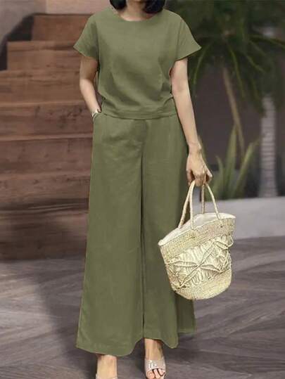 New Sporty And Casual Set For Women In Southeast Asia: Short-Sleeved T-Shirt And Capri Pants