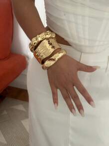 Bracelet élégant, minimaliste et stylé, convient à toutes les occasions comme les fêtes, les banquets, les festivals de musique, le port quotidien, parfait comme cadeau de vacances