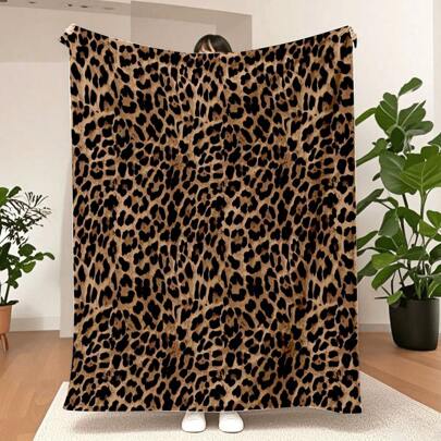 1pc Luxurious Leopard Print Flannel Blanket - Soft, Cozy & Hypoallergenic, Ideal For Sofa, Bed, Office, And Outdoor Use - All-Season Comfort, Bohemian Style, Hand Wash Only, Blanket