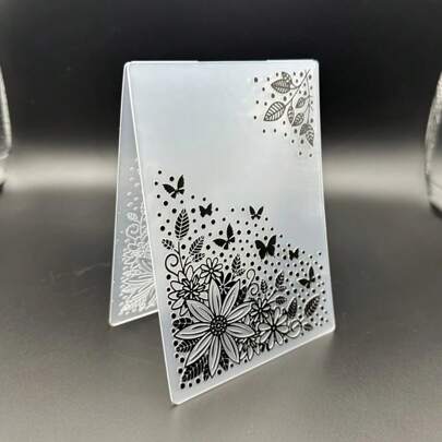 Carpeta de archivo de plástico A6 con relieve - Diseño floral y de mariposa con impresión de textura 3D, decoración con molde de tema de mariposa, accesorio de suministros de oficina, adecuado para hacer tarjetas, scrapbooking, etiquetas de regalo | Compatible con máquinas de estampado, herramienta de manualidades de plástico duradero, suministros de manualidades de papel, marco de patrón elegante, molde de plástico, uso duradero