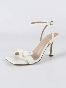 白色女士高跟凉鞋，性感小猫跟高跟鞋，方头系带蝴蝶结系带，春夏百搭纯色平底凉鞋，细高跟婚礼新娘高跟凉鞋，优雅派对细高跟鞋，夏季高跟凉鞋，正式场合高跟凉鞋，时尚女士高跟踝带凉鞋 - 白色 - 查看 8