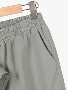 New Sporty And Casual Set For Women In Southeast Asia: Short-Sleeved T-Shirt And Capri Pants