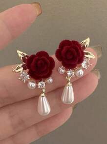 Juego de 2 pares de pendientes colgantes con perla falsa y strass en forma de rosa para mujeres y niñas - Joyería elegante para bodas, compromisos y fiestas - Regalo de Navidad ideal