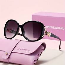 A Pair Of Women's Fashion Simple Pearl Fox Head Frame Decorative Glasses, With Purple Glasses Case, Vintage Suitable For Holiday Gifts - 黑色框灰色鏡片 - 查看 5