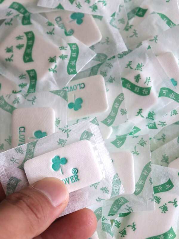 100 pièces Sac parfumé pour boîte à chaussures, tiroir, armoire. Désodorisation par aromathérapie.