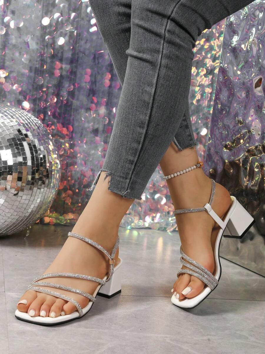 Sandalias de tacón alto blancas para mujer, un zapato dos formas, decoración con rhinestones, sandalia slip-on de tacón grueso y punta cuadrada, elegantes para fiesta, multifuncionales