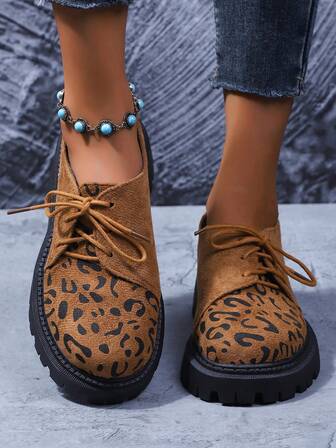 Damen Plateau Leoparden Muster Lässig Slip-On Sandalen, stilvolle & bequeme Keilabsätze für vielseitigen Einsatz - Hochzeit, Party, Büro, Gym, Outdoor, Ganzjährig