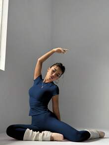 FWH 1. Cute Solid Color Crop Top, Stretchy Fitted Round Neck Sweet Fashionable Versatile Jacket, Elegant High Waist Slim Casual Tummy Control Daily Basic Dancewear Leg Lengthening Butt Lifting Street Running Yoga 2-Piece Set - Navy Blue - View 4