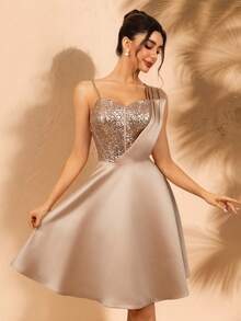 女士优雅性感不对称裹身亮片撞色缎面A字露背鸡尾酒迷你连衣裙，适合鸡尾酒会、婚礼宾客、新娘送礼会、约会之夜等场合。 - 卡其色 - 查看 1