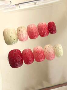 10 件可爱手工短款红色草莓渐变假指甲，可穿戴美甲装饰，适合女士和女孩日常、派对、度假、礼物按压指甲美甲用品 - 紅色 - 查看 3