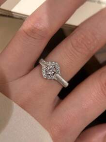 1 pieza Anillo de lujo con diseño de flor de rosa con textura y piedra de circonia microincustrada, anillo de coctel/uso diario de estilo vintage chic y boutique para mujer, adecuado para vacaciones, fiestas y regalos de boda