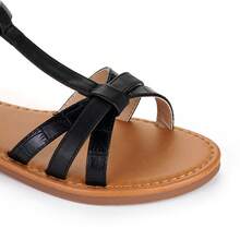 calcena 优雅女士平底夏季凉鞋，配有可调节金属带 - 舒适百搭，适合休闲装扮和度假造型 - 黑色 - 查看 2