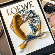 New Fashionable Elegant Women's Square Scarf 100% Silk Versatile Decorative Neck Scarf