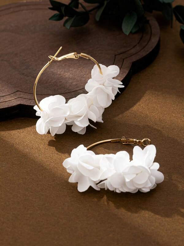 1 Pair 2025 Spring/Summer New White Fabric Petal Hoop Earrings, Personalized Fashion Fresh Floral Earrings