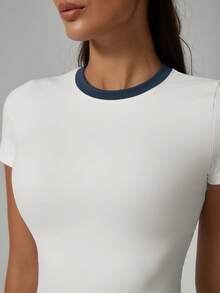 NcmRyu 1套抽绳腰部撞色塑身短袖短裤运动套装