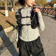 Running Vest Backpack Phone Holder , Reflective Vest For Men And Women,Lightweight Running Hydration Vest Phone Pouch, Durable Running Cycling Camel Hydration Backpack(Without Bladder)