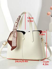 套装包括：女士小手提包、时尚单肩包、带围巾的拼布迷你方包