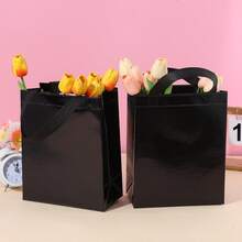 12 个不同颜色的可重复使用礼品袋，闪亮无纺布，带手柄的防水激光购物袋，适合伴娘、派对礼品袋、礼品袋，最适合廉价销售、圣诞节 - 彩色 - 查看 31