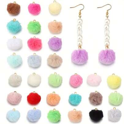 20/50 pezzi Pompon in finta pelliccia carina, perline pendenti soffici con dettagli a rivetto e fori larghi, adatte per la realizzazione di gioielli fai-da-te, orecchini, accessori per capelli e portachiavi, possono essere regalati come regali per le vacanze a familiari e amici