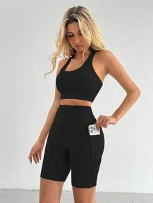 Büsten-verstärkender Bustier & hochgeschnittene formende Shorts, po-hebende Shorts, Campus Chic für Workouts und Straßenmode, Rückenfreies Trainings-Top mit konturierenden Shorts, nahtloser Übergang vom Studio in die Stadt, Brust-definierende Ausschnittpartie, hochgeschnittene Kompression, Rücken-akzentuierende Aussparungen, Workout-Bustier und Shorts, Damen Workout Zweiteiler - Schwarz - Übersicht 5