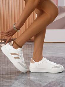 女士 2025 年春夏休闲运动鞋 - 轻质 PU 外层低帮鞋，透气面料衬里，柔软橡胶鞋底和条纹设计，适合学校、办公室、休闲装 - 卡其色 - 查看 9