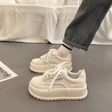 女性用厚底白靴、身長アップ万能スニーカー、2024春秋新作超人気プラットフォームカジュアルスポーツシューズ - ホワイト - チェックする 2