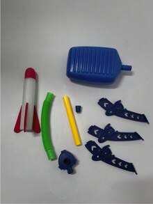 3D泡沫空气火箭发射器玩具，户外夏季玩具游戏，适合3-8岁以上儿童，男孩女孩生日礼物，2枚泡沫火箭，非常适合全年与朋友在后院和公园玩耍，颜色随机