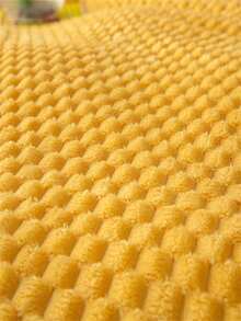 1 件舒适法兰绒羊毛毯 - 超柔软、轻盈、适合所有季节，采用六角提花设计，适合万圣节居家、圣诞节露营和旅行、母亲节亮黄色、时尚房间卧室装饰配件、羊毛毯 - 黃色 - 查看 8