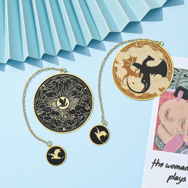 1 pieza Separador de libros con dije de cadena con diseño de borde dorado de dragón de cuatro alas, adecuado para amantes femeninas de los dragones, regalo de separador de libros, regalo conmemorativo exquisito para lectoras femeninas, regalo de cumpleaños para las mejores hermanas, útiles escolares, de vuelta a la escuela