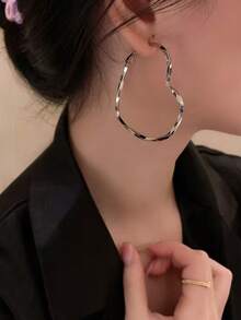 1 对时尚心形环形耳环，别致的扭曲耳环，高端感，适合女性休闲日常佩戴 - 銀色 - 查看 3