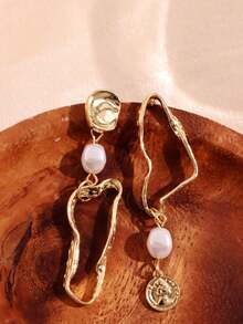 1 对不对称奢华设计几何珍珠吊坠耳环，巴洛克风格不对称吊坠耳环，适合女士日常、节日和派对装扮 - 多色 - 查看 1