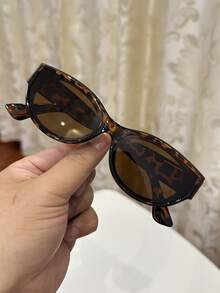 一副女士休闲复古猫眼棕黑色时尚眼镜，适合日常通勤、夏季海滩、街头摄影、打造校园风，方形镜框 - 茶框茶片 - 查看 11