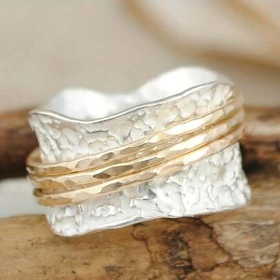 Anillo giratorio martillado para mujer - Diseño ondeado amplio bohemio vintage, joyería apilable chapada en oro blanco, duradera para uso diario y regalo de Acción de Gracias, anillo y joyería con decoración de arte antiguo, acabado de metal con textura