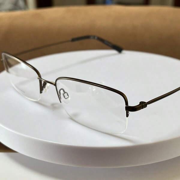 Vintage Gedächtnis Titan Halbrand Quadratische Brille, einfarbiger Titan Retro Brillenrahmen, unisex, ganzjährig