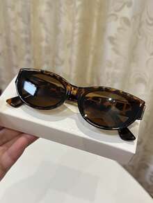 一副女士休闲复古猫眼棕黑色时尚眼镜，适合日常通勤、夏季海滩、街头摄影、打造校园风，方形镜框 - 茶框茶片 - 查看 10