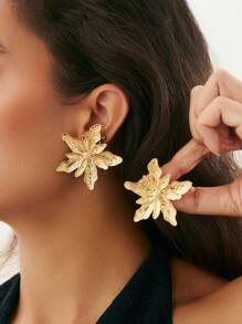 Set de 2 Pendientes elegantes y de lujo con flor de metal, accesorios de moda para mujer, fiesta, boda, cumpleaños, regalo